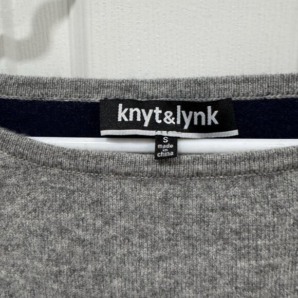 Knyt‎ & Lynk 100% Cashmere Sweater Asymmetrical Small Blue Gray Pullover - Picture 4 of 7